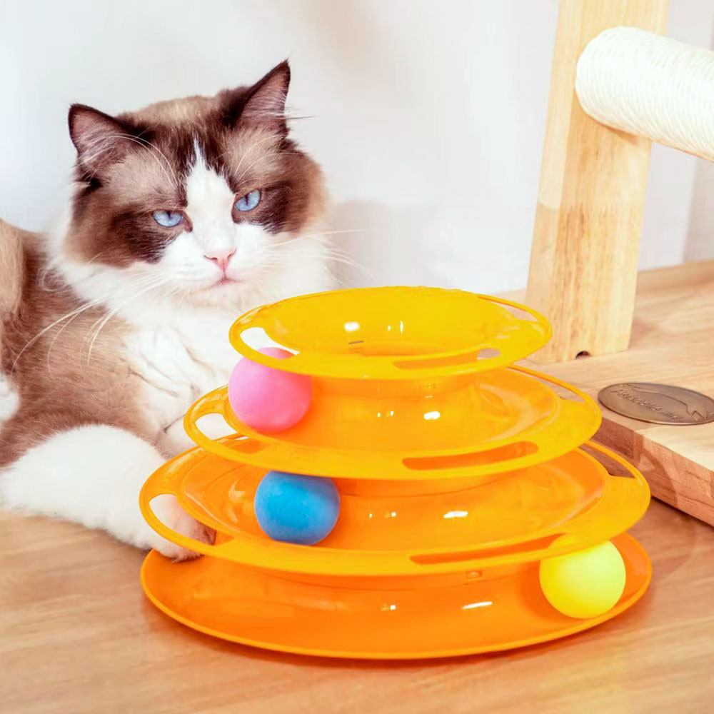Interaktívna hračka podporujúca pohyb mačky